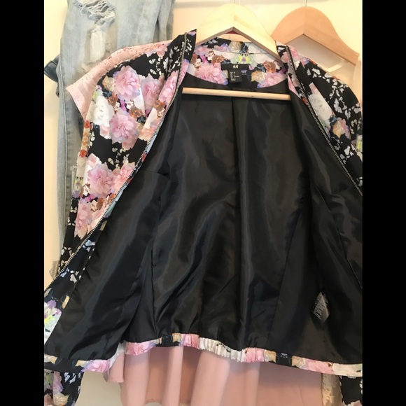H&M Kaleidoscope Floral Bomber Jacket Size 4 - Picture 5 of 8